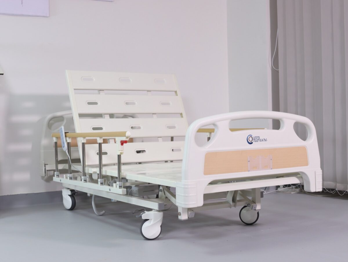 سرير مستشفى كهربائي 3 حركات Hospi Care MLP-02 — 3